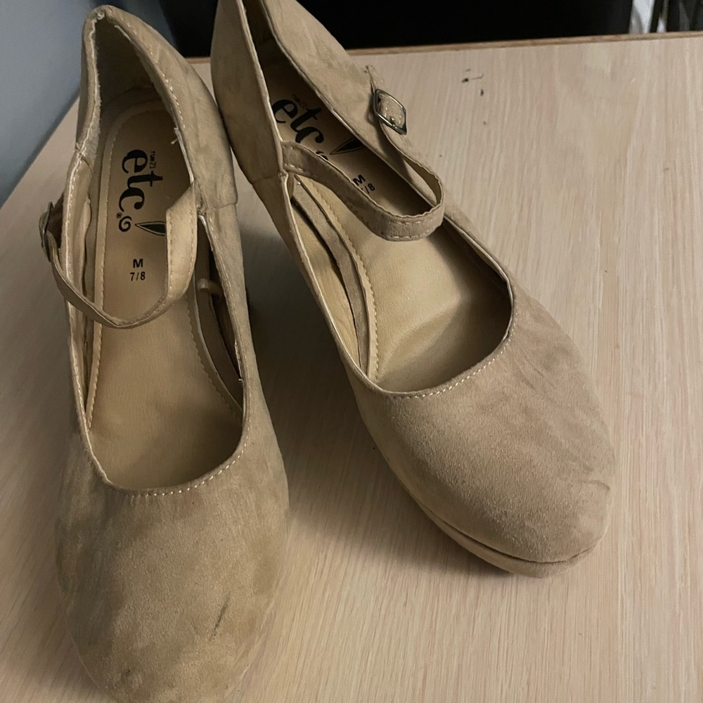Tan Wedges